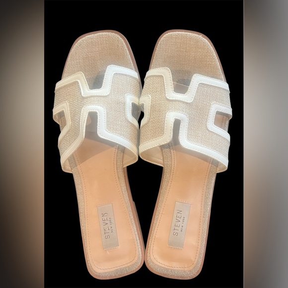STEVEN by Steve Madden Beige and White Slide Sandals - Picture 1 of 5